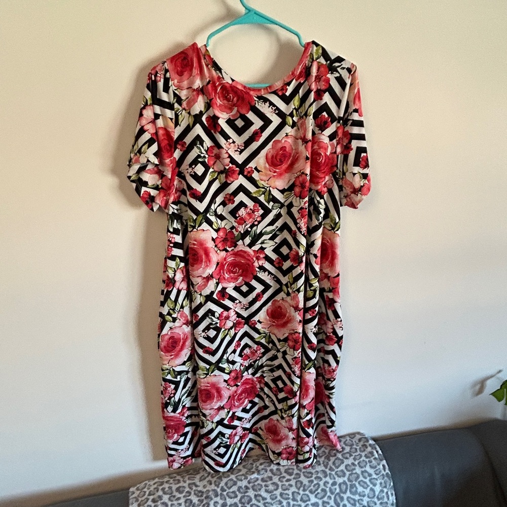 Floral and geometric dress with pockets 3XL